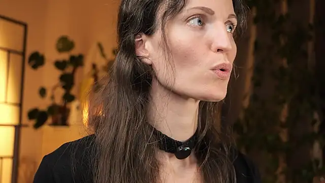 yulladao online show from 11/14/25, 05:55