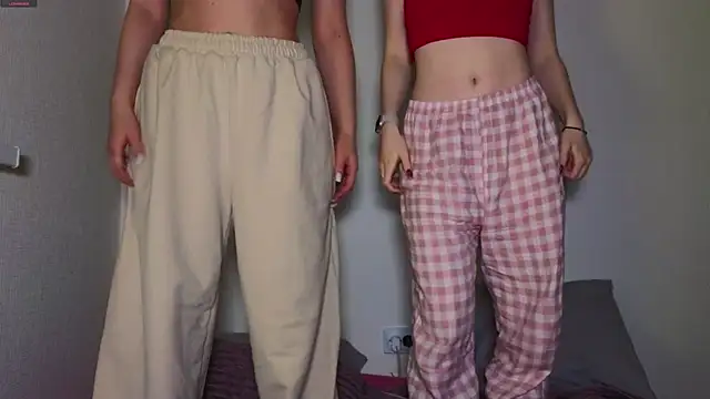 Snapshot of MiaKeler chatting on 01/29/25, 06:18 MiaKeler online show from 01/29/25, 06:18