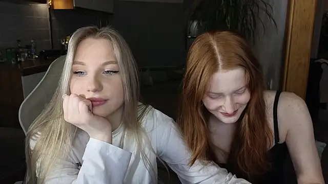 Snapshot of MiaKeler chatting on 03/05/25, 05:50 MiaKeler online show from 03/05/25, 05:50