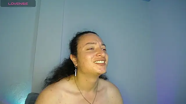 Snapshot of monkeywillwhite chatting on 12/05/24, 11:51 monkeywillwhite online show from 12/05/24, 11:51