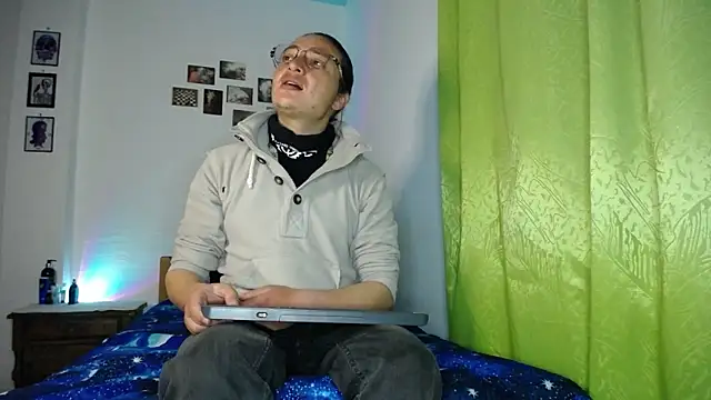 Snapshot of monkeywillwhite chatting on 11/29/25, 02:47 monkeywillwhite online show from 11/29/25, 02:47