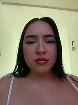 Snapshot of anny_lov_ chatting on 07/21/26, 11:18 anny lov online show from 07/21/26, 11:18