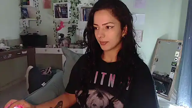 BeellyDance online show from 05/13/26, 01:52