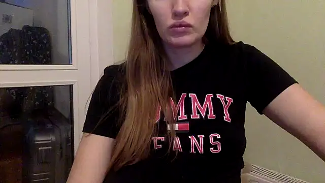 Snapshot of vanessa4you chatting on 01/29/25, 04:05 vanessa4you online show from 01/29/25, 04:05