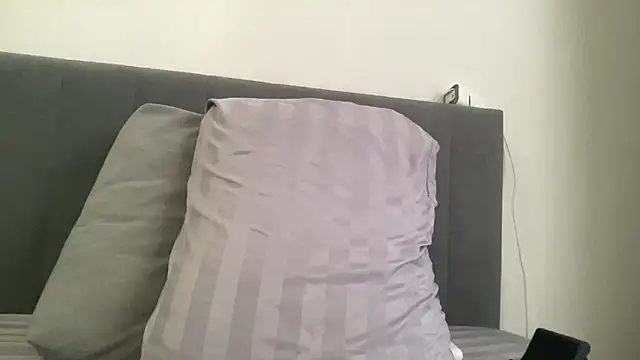 Snapshot of vanessa4you chatting on 10/22/25, 04:46 vanessa4you online show from 10/22/25, 04:46