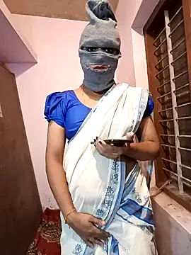 Mallu-Gayathri Arun online show from 12/16/24, 03:54