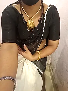 Mallu-Gayathri Arun online show from 10/21/25, 05:52