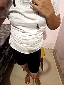 Mallu-Gayathri Arun online show from 02/24/26, 02:15