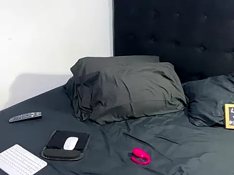 Snapshot of sebastiangrey06 chatting on 12/05/25, 08:56 sebastiangrey06 online show from 12/05/25, 08:56