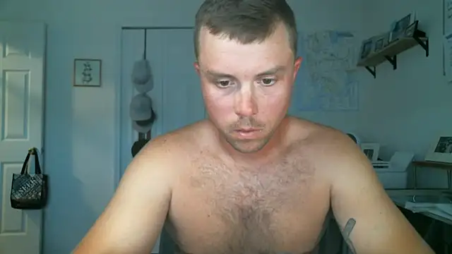 Snapshot of beeper212 chatting on 04/12/26, 10:59 beeper212 online show from 04/12/26, 10:59