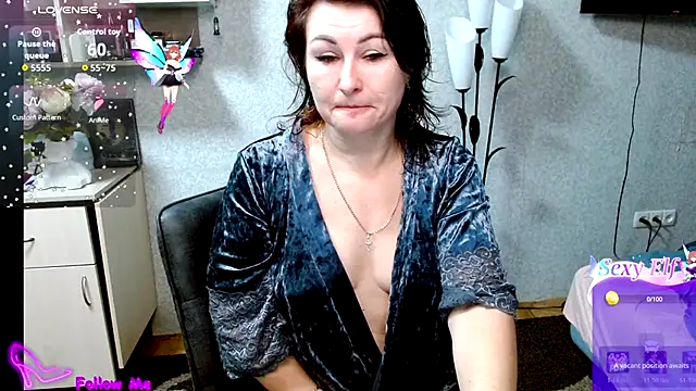 Snapshot of BeatriksS chatting on 12/15/25, 08:24 BeatriksS online show from 12/15/25, 08:24