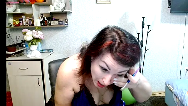 Snapshot of BeatriksS chatting on 02/23/26, 04:59 BeatriksS online show from 02/23/26, 04:59