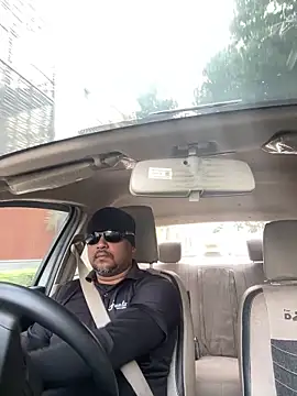 Dick 6inches online show from 10/22/25, 03:29