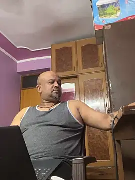 Dick 6inches online show from 04/16/26, 01:56