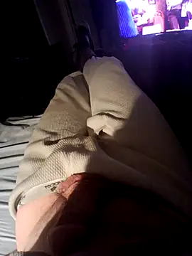 Snapshot of hungandhard87 chatting on 03/14/26, 03:34 hungandhard87 online show from 03/14/26, 03:34