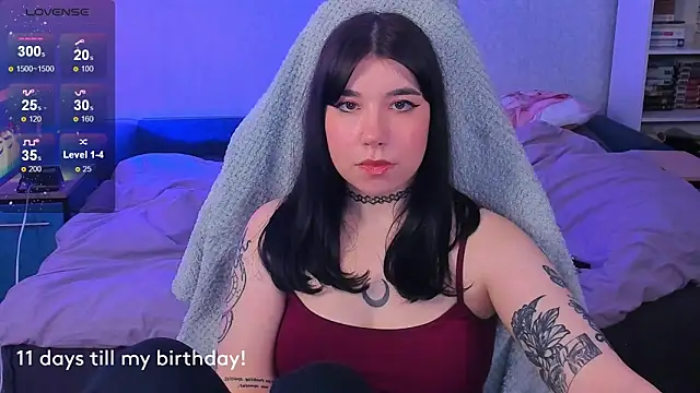 kellyharris online show from 02/17/25, 04:04