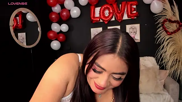 silvia lane online show from 02/14/25, 04:58