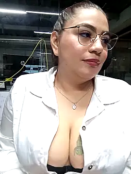 silvia lane online show from 03/07/25, 08:13