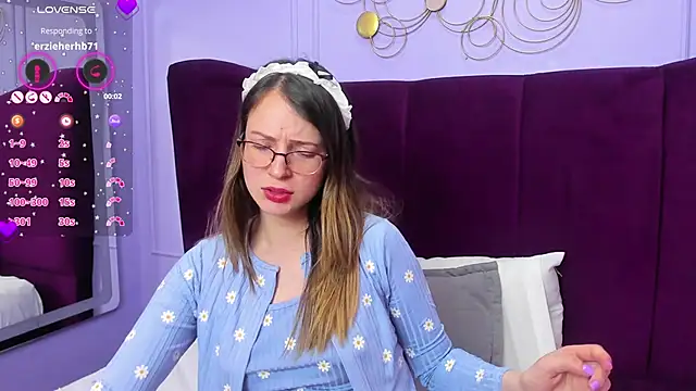 AmbeerWood  online show from 03/12/25, 02:45