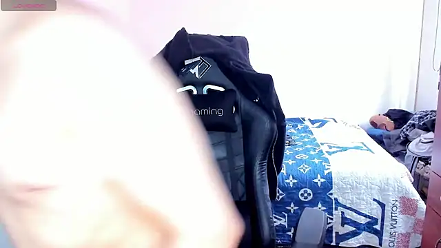 Tommy Bred online show from 05/15/26, 06:04