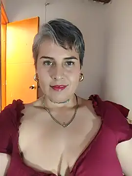 Snapshot of Yessi_rousse chatting on 06/12/26, 01:54 Yessi rousse online show from 06/12/26, 01:54