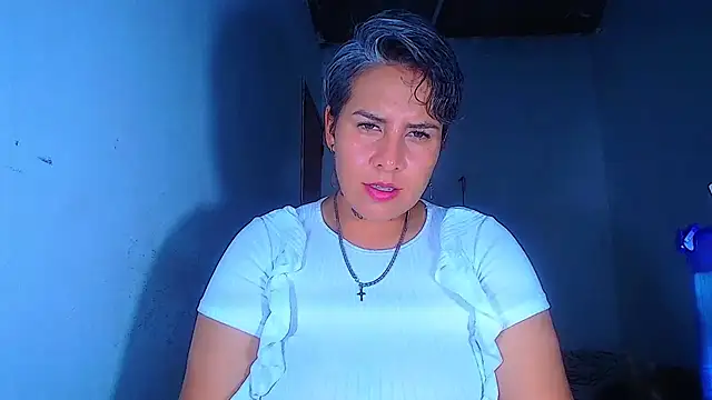 Snapshot of Yessi_rousse chatting on 07/15/26, 03:17 Yessi rousse online show from 07/15/26, 03:17