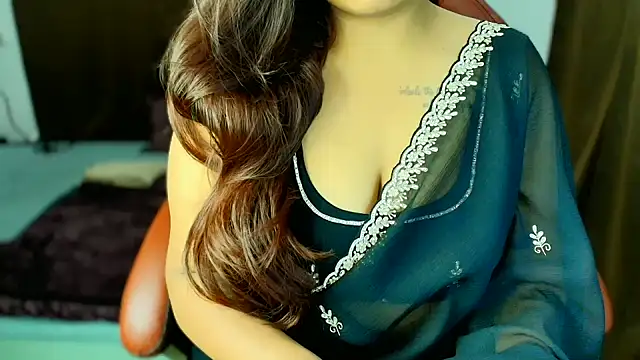 shanayaaa 1 online show from 11/05/25, 04:51