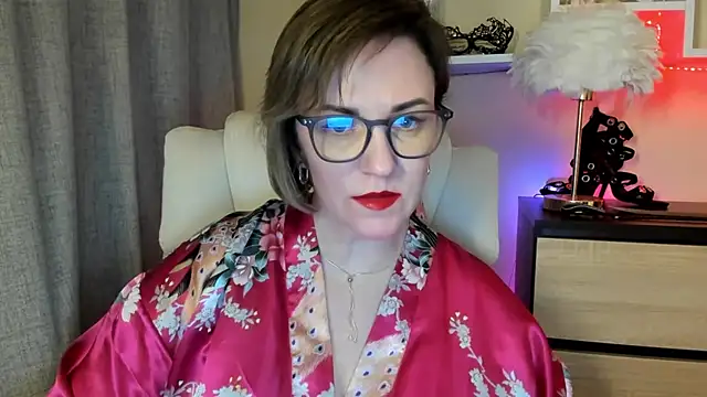 feliziaDesire online show from 11/17/25, 08:25