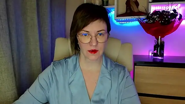 feliziaDesire online show from 02/18/26, 04:30