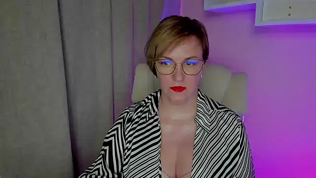 feliziaDesire online show from 08/05/26, 12:52