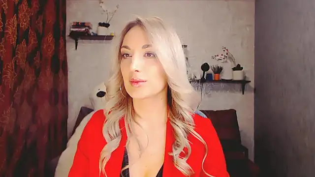 Snapshot of MillaXQueen chatting on 01/30/25, 02:58 MillaXQueen online show from 01/30/25, 02:58