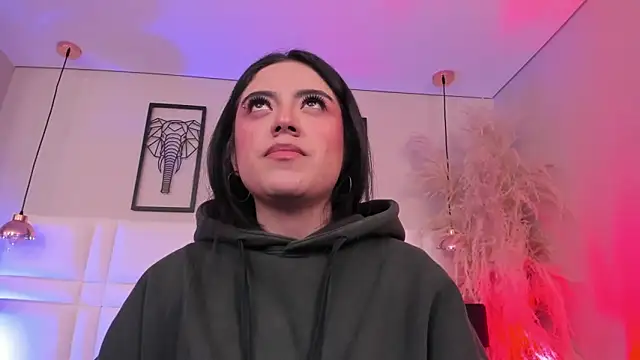 Rebeca jones online show from 12/03/25, 12:14