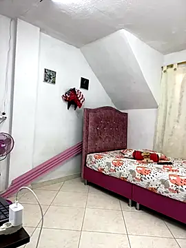 Rossestoner online show from 12/14/25, 02:33