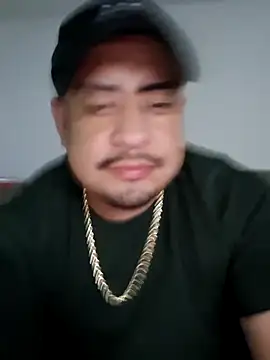 Snapshot of hungpenis210 chatting on 09/11/25, 05:18 hungpenis210 online show from 09/11/25, 05:18