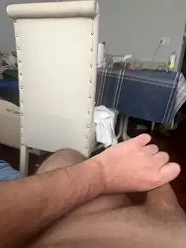 Snapshot of strange6696 chatting on 11/11/25, 01:22 strange6696 online show from 11/11/25, 01:22