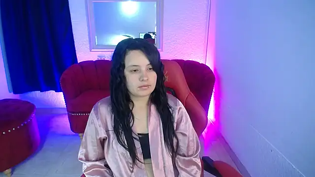 Snapshot of nathaly_low1 chatting on 06/09/26, 12:06 nathaly low1 online show from 06/09/26, 12:06