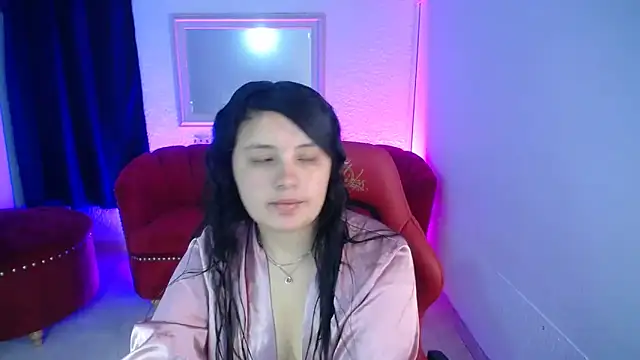 Snapshot of nathaly_low1 chatting on 06/22/26, 12:13 nathaly low1 online show from 06/22/26, 12:13