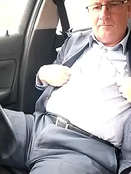 stiffandlubedxh online show from 10/26/25, 09:10