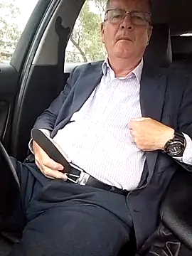 stiffandlubedxh online show from 03/04/26, 08:48