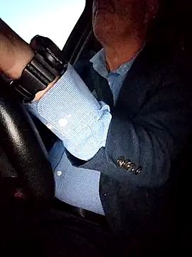 stiffandlubedxh online show from 04/01/26, 08:17