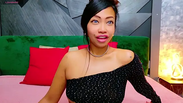 ElyaQuinn online show from 10/08/25, 06:22