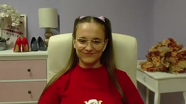 Snapshot of dirtyxEmily chatting on 12/03/24, 01:54 dirtyxEmily online show from 12/03/24, 01:54