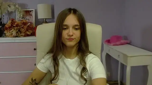 Snapshot of dirtyxEmily chatting on 01/24/25, 10:53 dirtyxEmily online show from 01/24/25, 10:53