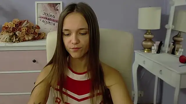 Snapshot of dirtyxEmily chatting on 09/22/25, 06:37 dirtyxEmily online show from 09/22/25, 06:37