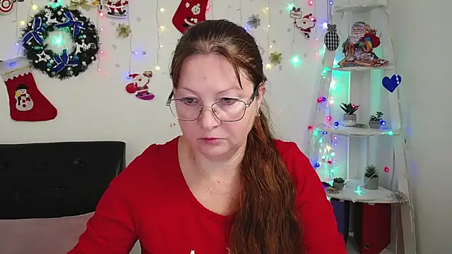 VanessaHotts online show from 12/26/24, 07:56