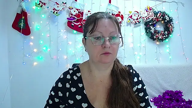 VanessaHotts online show from 01/11/25, 06:03