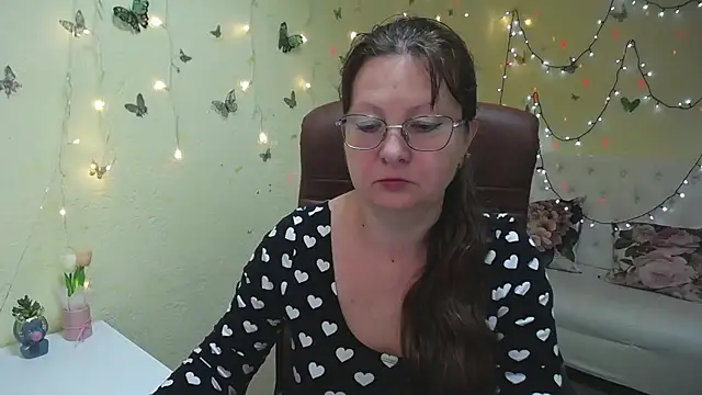 VanessaHotts online show from 03/27/26, 05:57