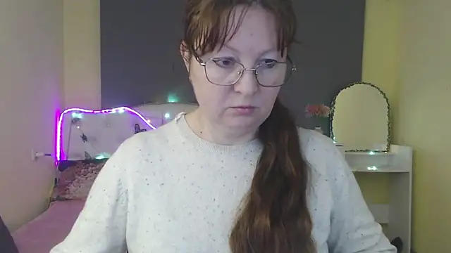 Snapshot of VanessaHotts chatting on 04/25/26, 05:32 VanessaHotts online show from 04/25/26, 05:32