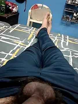 Snapshot of Sanny212 chatting on 10/29/25, 05:10 Sanny212 online show from 10/29/25, 05:10