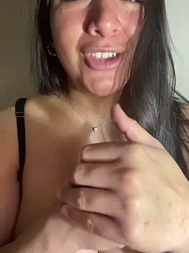 Snapshot of BustiBunny69 chatting on 02/18/25, 05:20 BustiBunny69 online show from 02/18/25, 05:20